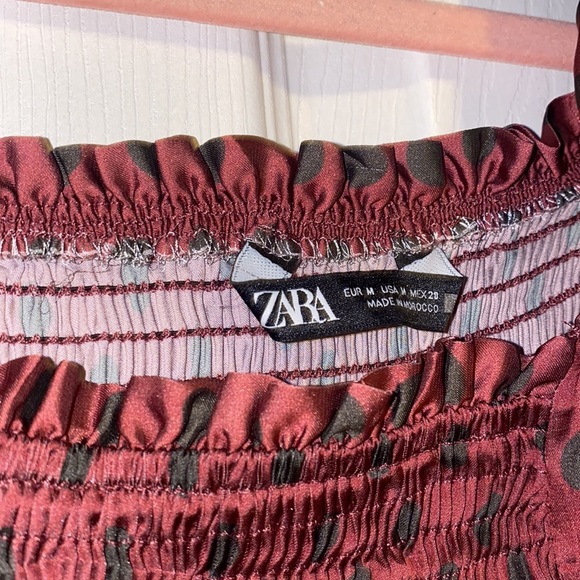 ♥️ ZARA Bloggers Fav Silk Cropped Blouse. Red Polka Dot. MED. Excellent Cond! - Picture 8 of 8